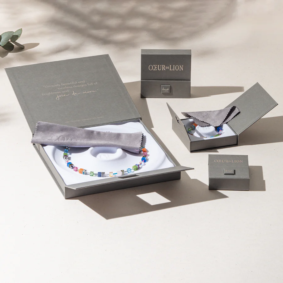 Gift Set Watch Round Sparkling Festive Red & bracelet - Image 4